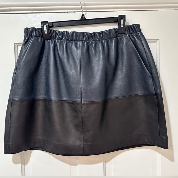 Vince lamb leather two toned color block mini skirt FIRM PRICE - Picture 4 of 16